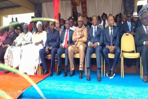 Cérémonie de clôture de la 16eme édition de Nde vacances utiles festi-foot-loisirs Paul Biya à Bangangte. 